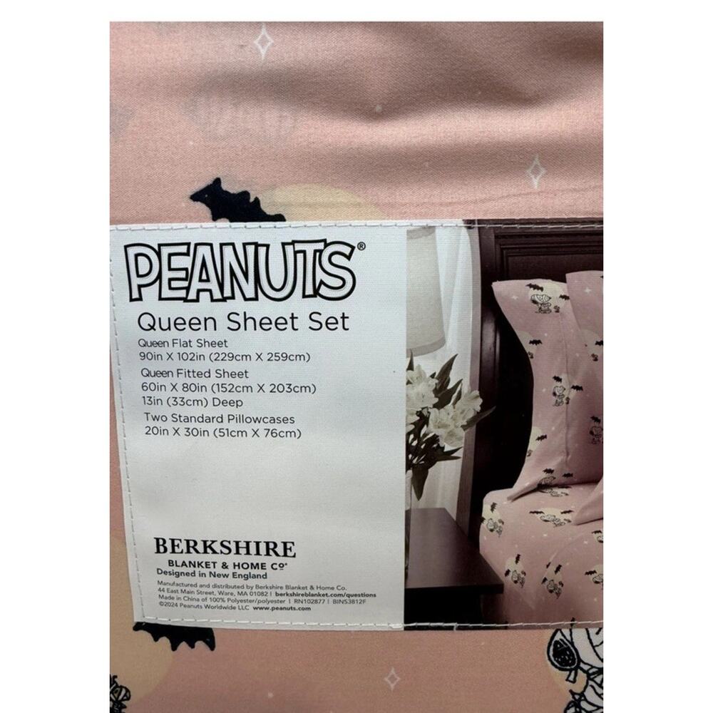 Peanuts Halloween Snoopy Woodstock Mummy Bats Moon Stars PINK Queen Sheet Set - Picture 5 of 5